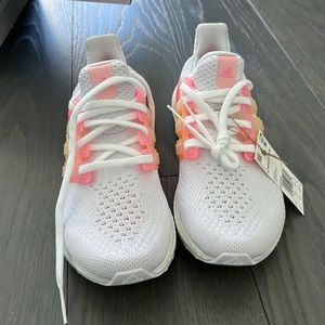 Never worn size 7 Ultraboost Adidas